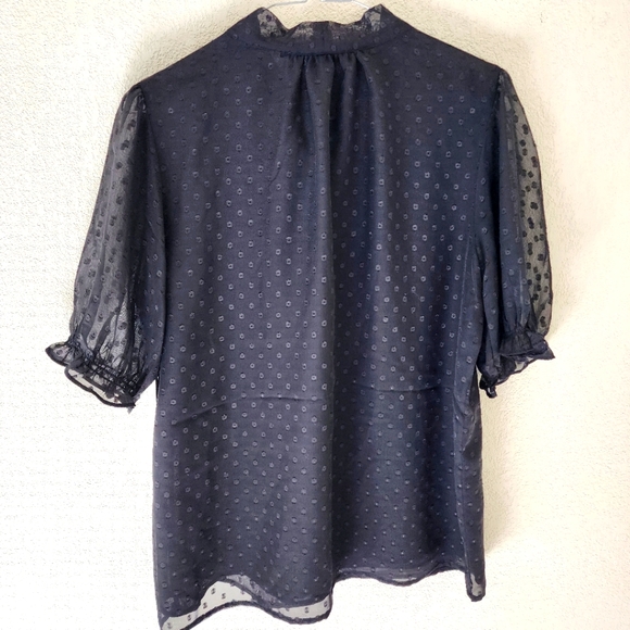 Calvin Klein Womens Short Sleeve Black Chiffon Blouse NWT Size Medium - Picture 2 of 3